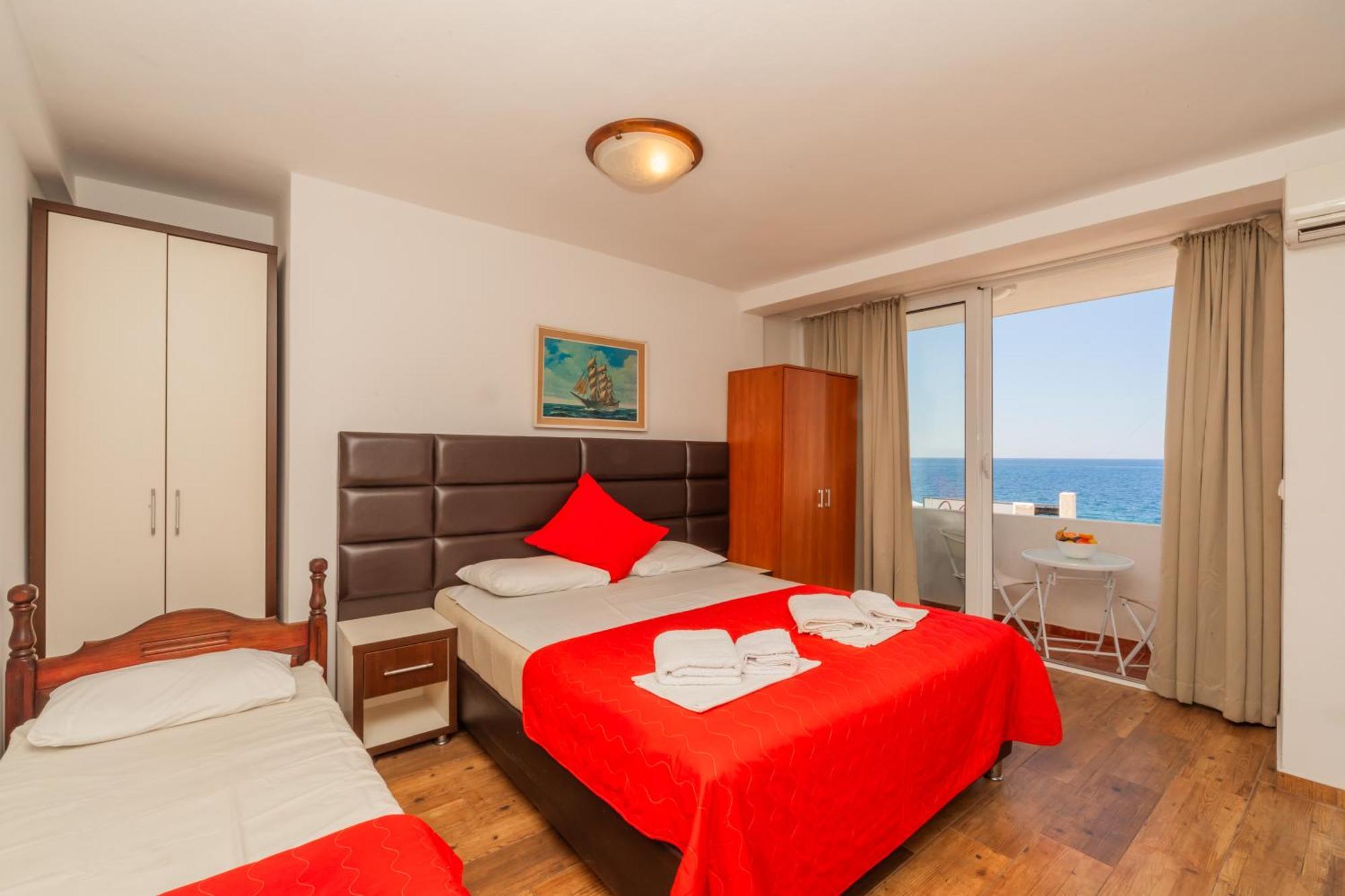 David Apartments And Rooms Dobra Voda Exterior foto