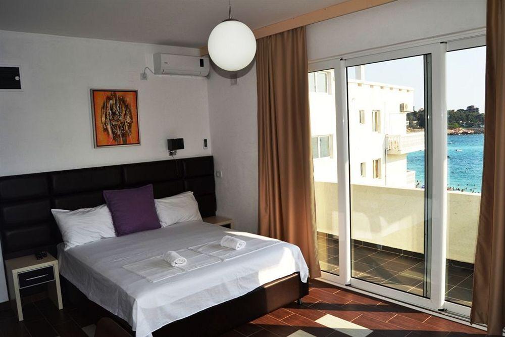 David Apartments And Rooms Dobra Voda Exterior foto