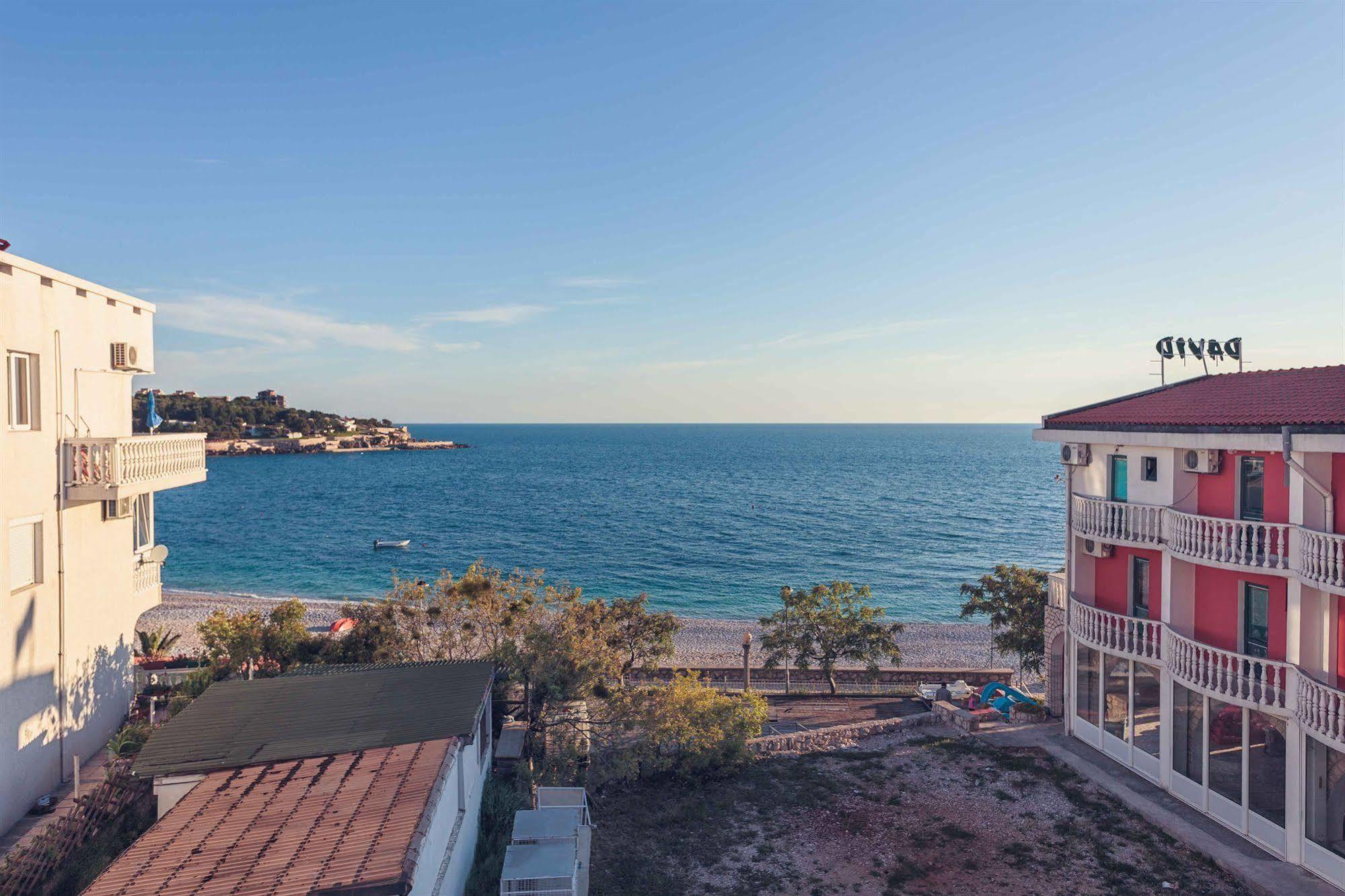 David Apartments And Rooms Dobra Voda Exterior foto